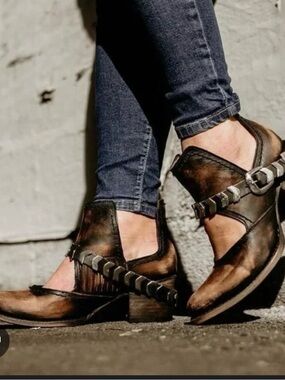 Freebirds by Steven Blade Brown Distressed Leather Western Boho Booties